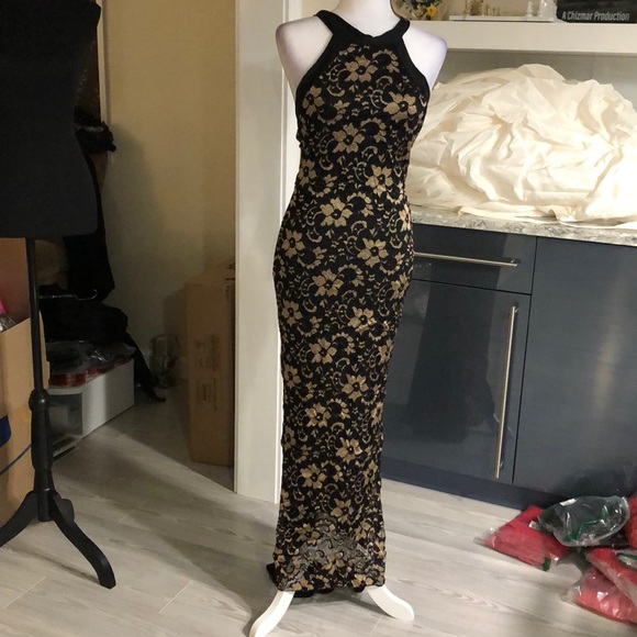 Fits 6-8 Black and gold halter mermaid - Picture 2 of 8